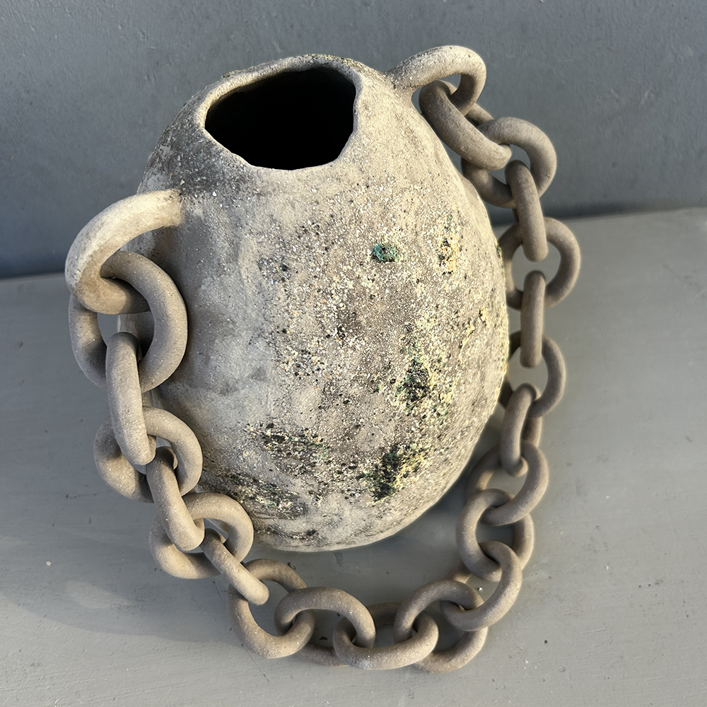 Peça decorativa Âncora · cinza com vidrado