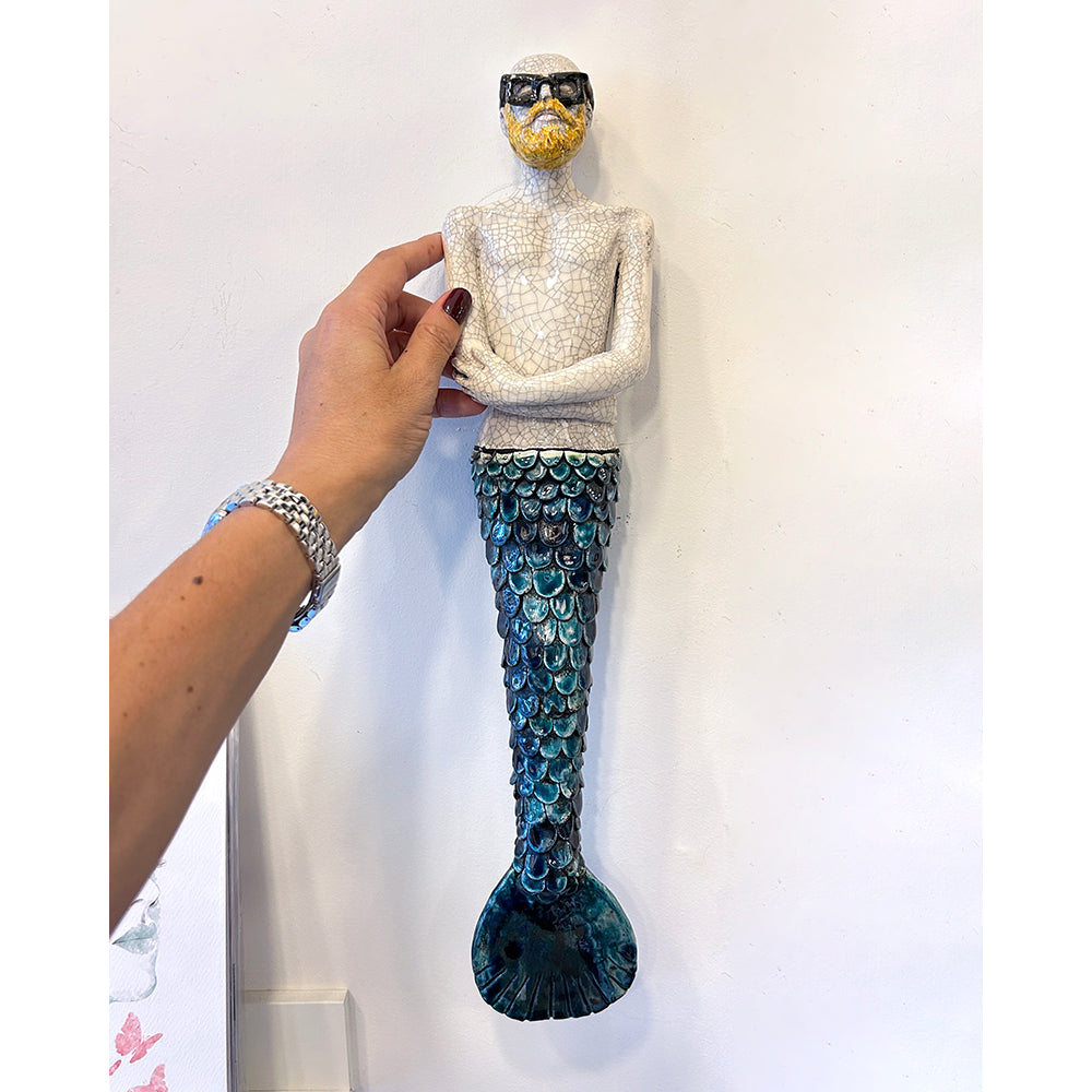 Gente com escamas | Escultura de Parede em Cerâmica | Álvaro Santos