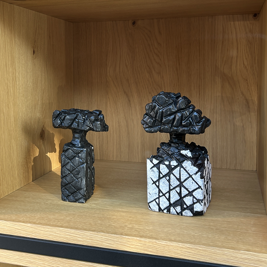 Escultura da coleção "Árvore e Solo"