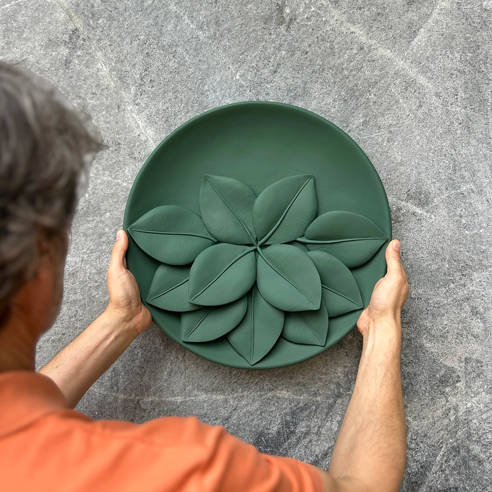 Prato Folhas | Escultura de Parede em Gesso | Iva Viana