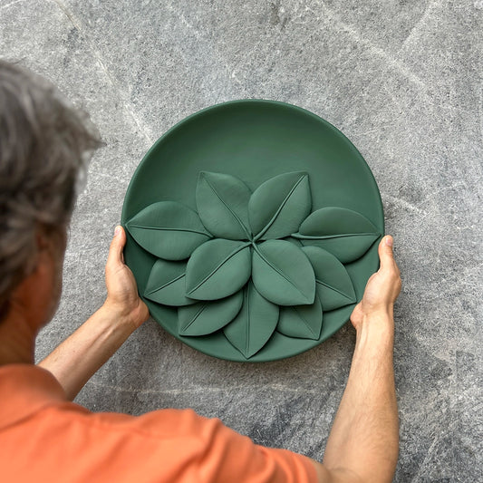 Prato Folhas | Escultura de Parede em Gesso | Iva Viana